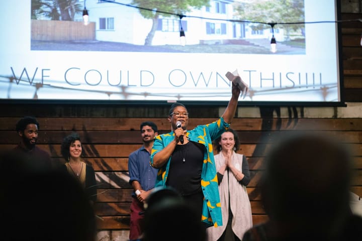 “We shine our best in the darkness”: a list of nice headlines during the COVID19 pandemic